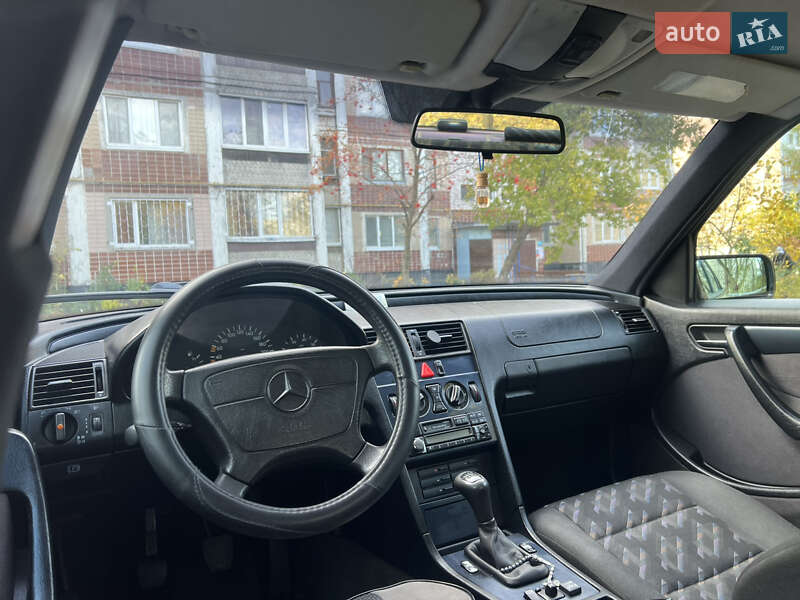 Седан Mercedes-Benz C-Class 1997 в Лозовій