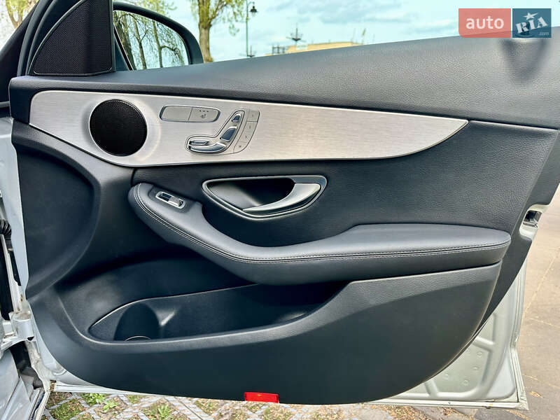 Седан Mercedes-Benz C-Class 2017 в Києві фото 14 Седан Mercedes-Benz C-Class 2017 в Києві