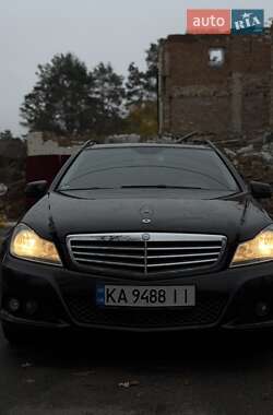 Універсал Mercedes-Benz C-Class 2013 в Ірпені