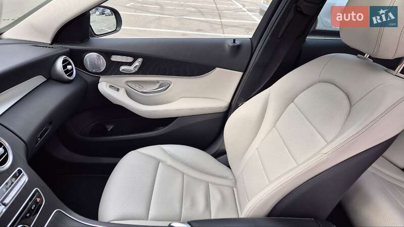 Седан Mercedes-Benz C-Class 2017 в Киеве