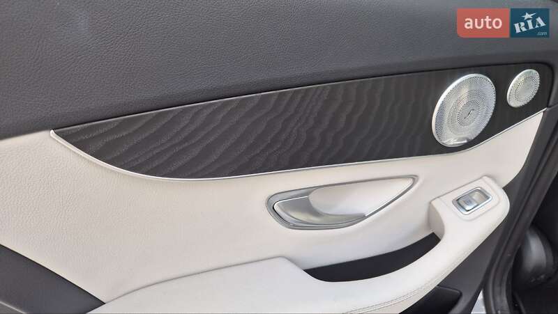 Седан Mercedes-Benz C-Class 2017 в Киеве