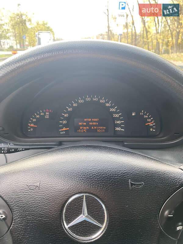 Універсал Mercedes-Benz C-Class 2003 в Києві