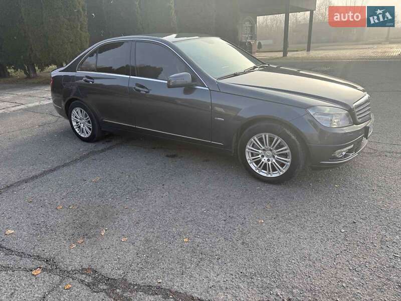 Седан Mercedes-Benz C-Class 2009 в Сокирнице фото 5 Седан Mercedes-Benz C-Class 2009 в Сокирнице