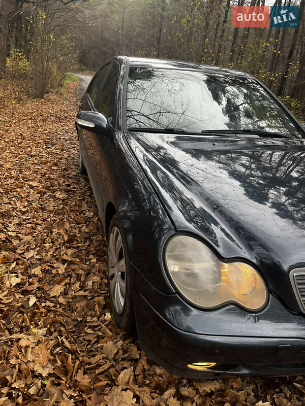 Седан Mercedes-Benz C-Class 2001 в Костопілі фото 2 Седан Mercedes-Benz C-Class 2001 в Костопілі