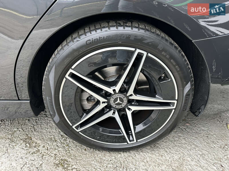 Седан Mercedes-Benz C-Class 2021 в Киеве