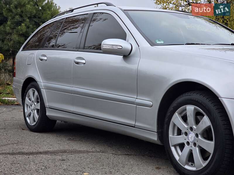 Універсал Mercedes-Benz C-Class 2007 в Хмельницькому