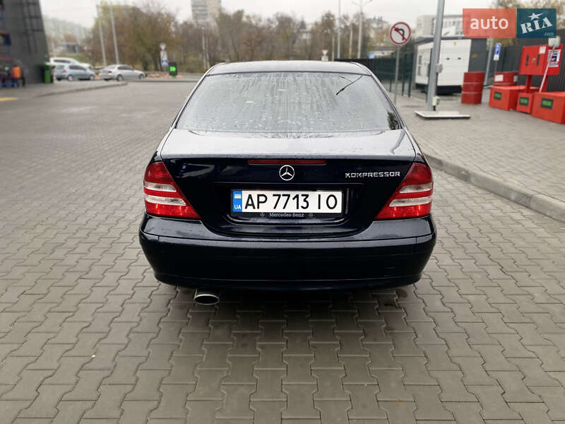 Седан Mercedes-Benz C-Class 2007 в Дніпрі