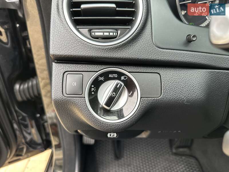 Седан Mercedes-Benz C-Class 2013 в Одесі фото 43 Седан Mercedes-Benz C-Class 2013 в Одесі