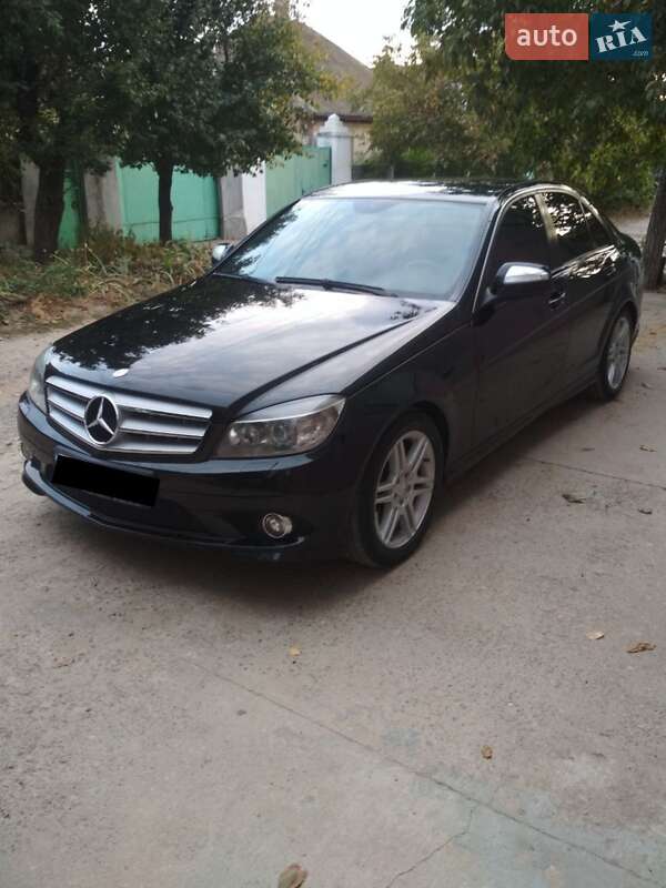 Седан Mercedes-Benz C-Class 2008 в Николаеве