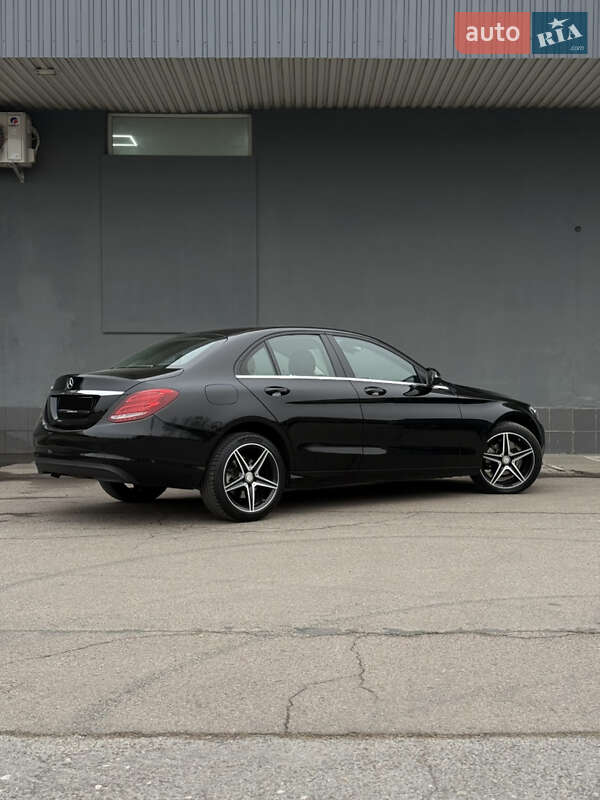 Седан Mercedes-Benz C-Class 2018 в Львові