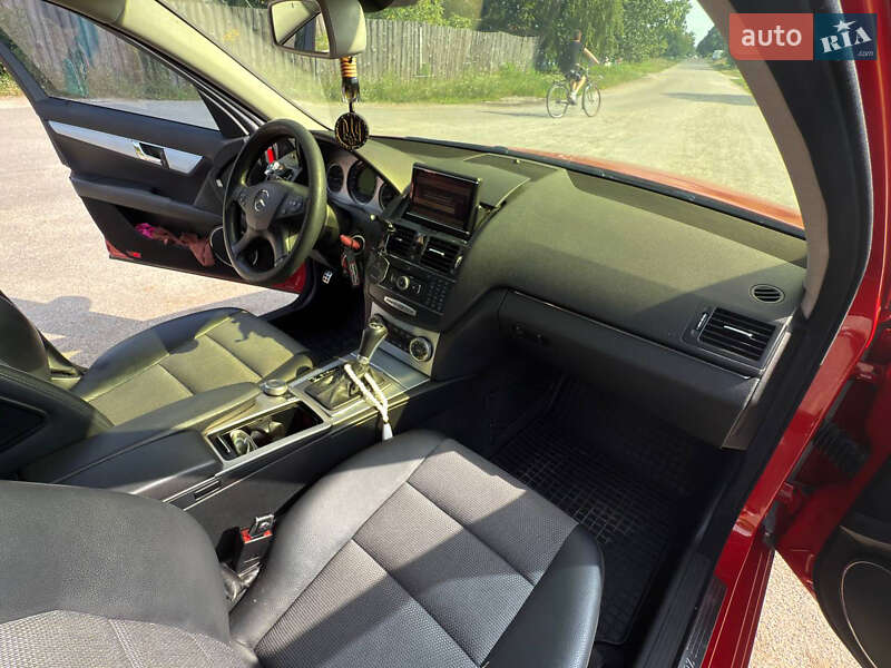 Седан Mercedes-Benz C-Class 2008 в Шостке фото 11 Седан Mercedes-Benz C-Class 2008 в Шостке