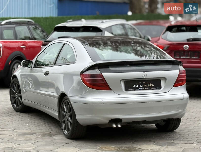 Купе Mercedes-Benz C-Class 2004 в Одесі фото 37 Купе Mercedes-Benz C-Class 2004 в Одесі