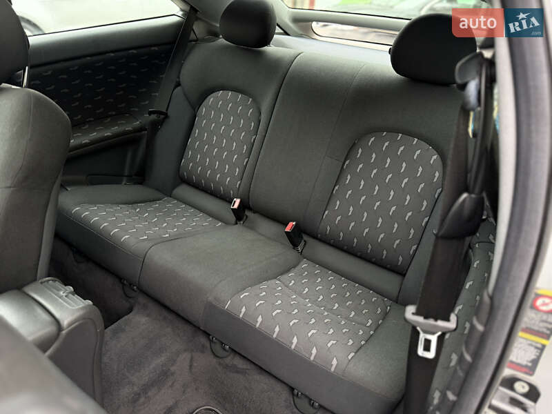 Купе Mercedes-Benz C-Class 2004 в Одесі фото 40 Купе Mercedes-Benz C-Class 2004 в Одесі