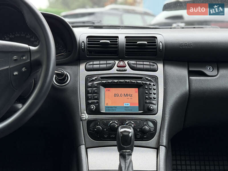 Купе Mercedes-Benz C-Class 2004 в Одесі фото 48 Купе Mercedes-Benz C-Class 2004 в Одесі