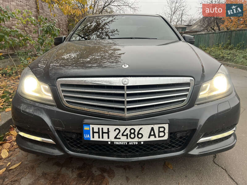 Седан Mercedes-Benz C-Class 2012 в Киеве фото 8 Седан Mercedes-Benz C-Class 2012 в Киеве