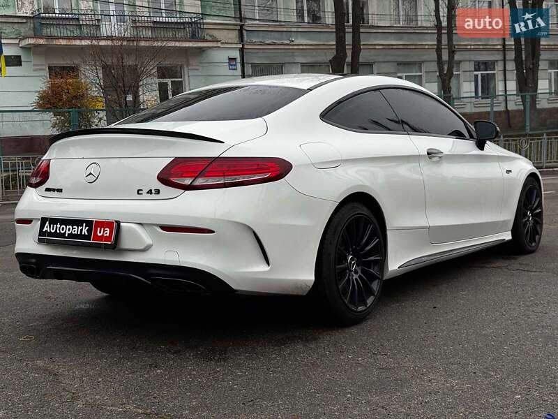 Купе Mercedes-Benz C-Class 2016 в Києві