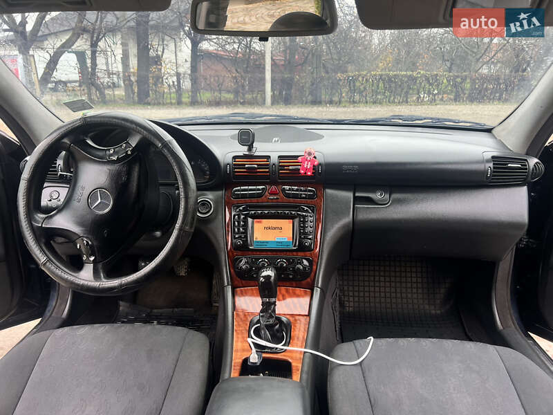 Седан Mercedes-Benz C-Class 2001 в Косові фото 14 Седан Mercedes-Benz C-Class 2001 в Косові
