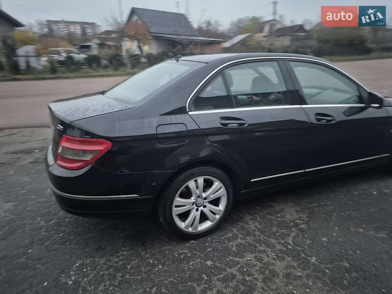Седан Mercedes-Benz C-Class 2010 в Бердичеві