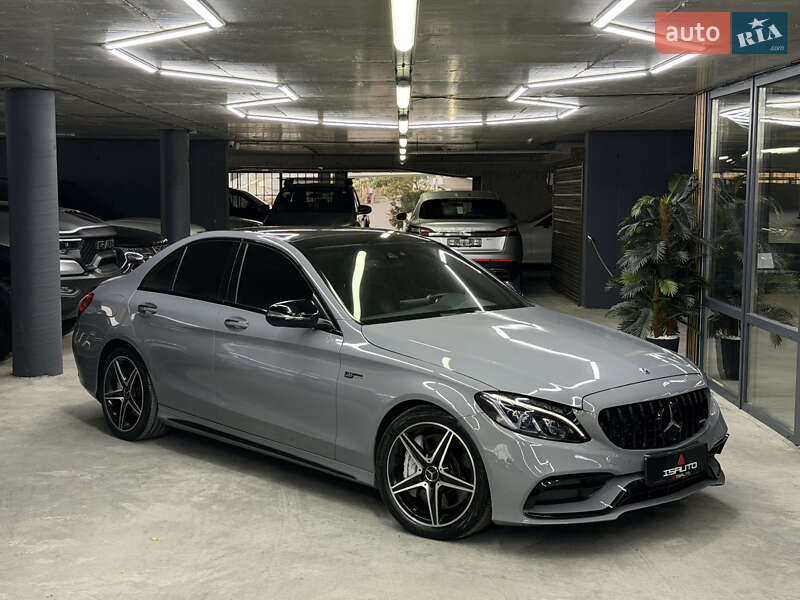 Mercedes-Benz C-Class 2016