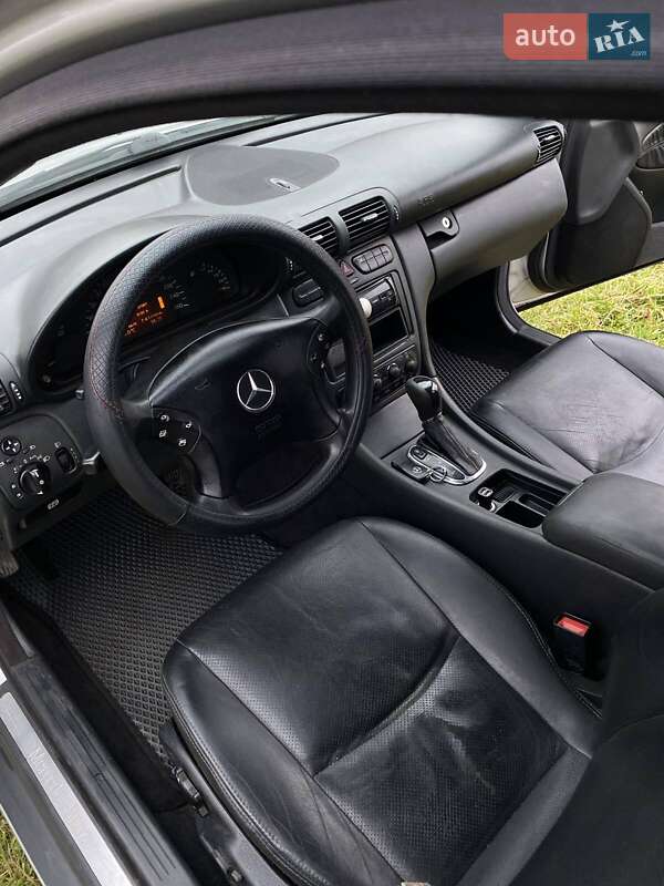 Універсал Mercedes-Benz C-Class 2001 в Рівному фото 10 Універсал Mercedes-Benz C-Class 2001 в Рівному