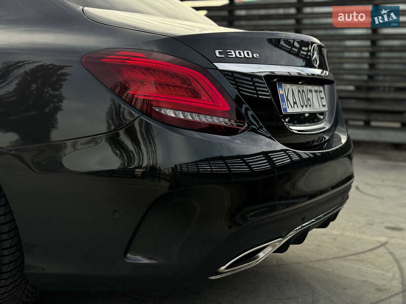 Седан Mercedes-Benz C-Class 2020 в Києві фото 39 Седан Mercedes-Benz C-Class 2020 в Києві