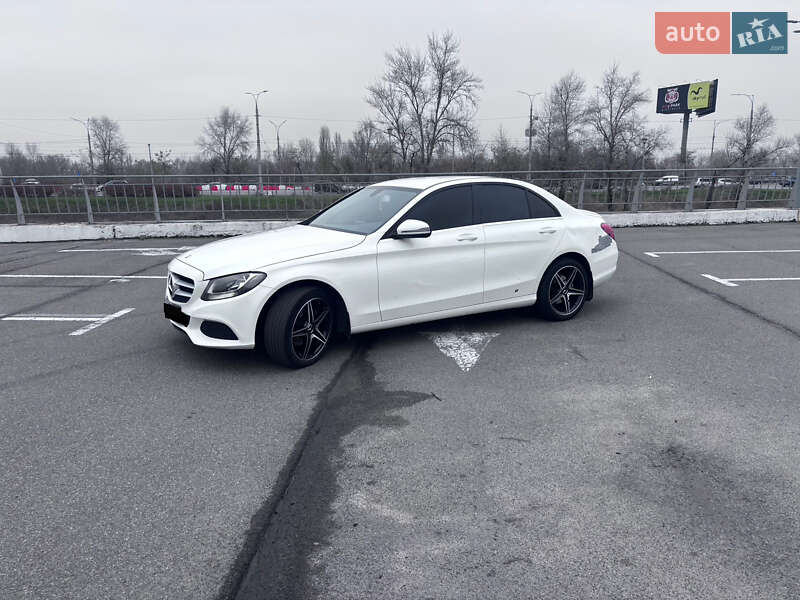 Седан Mercedes-Benz C-Class 2016 в Києві