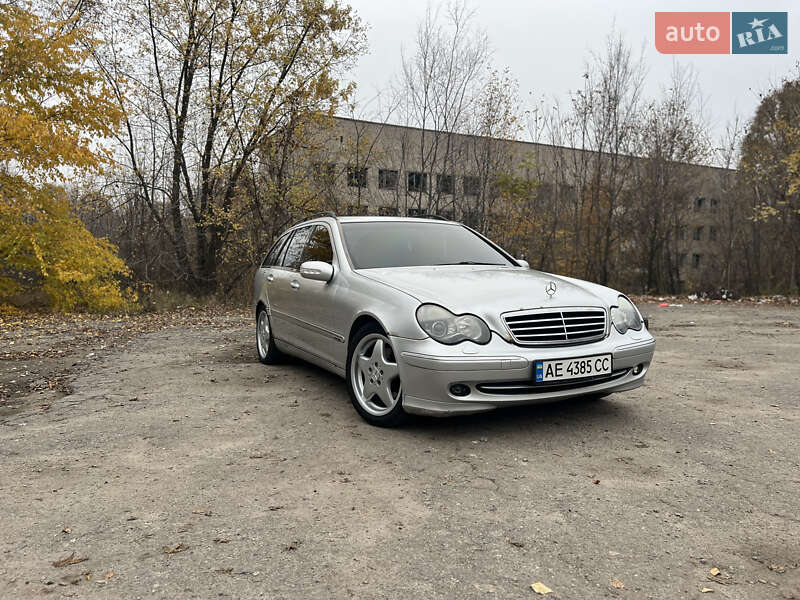 Універсал Mercedes-Benz C-Class 2002 в Дніпрі фото 3 Універсал Mercedes-Benz C-Class 2002 в Дніпрі