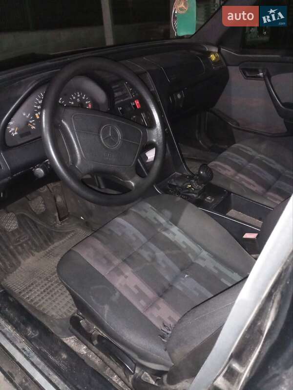 Седан Mercedes-Benz C-Class 1996 в Луцьку