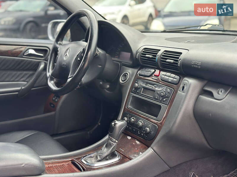 Седан Mercedes-Benz C-Class 2001 в Одесі