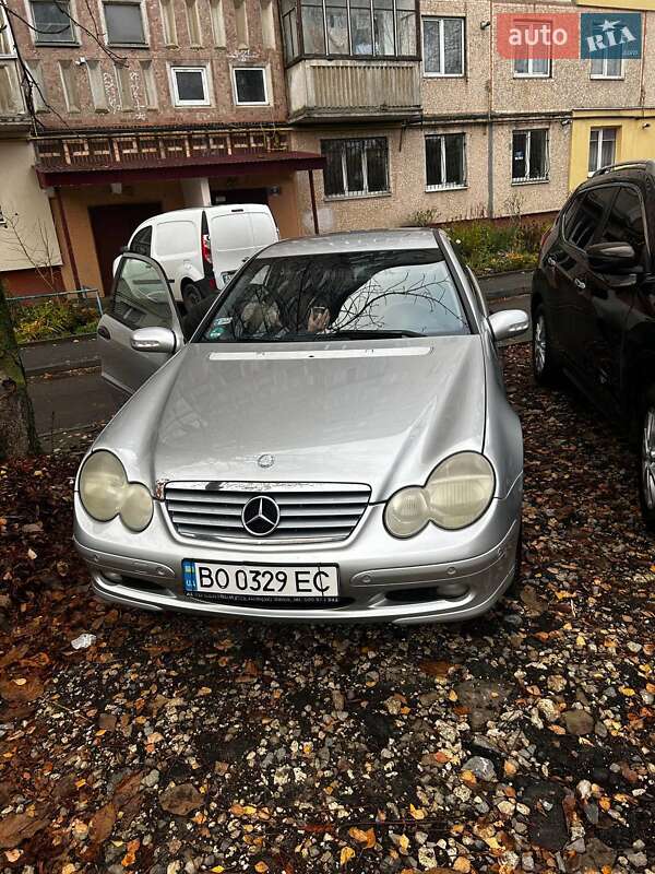 Купе Mercedes-Benz C-Class 2003 в Тернополі