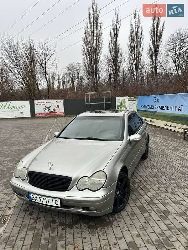 Седан Mercedes-Benz C-Class 2002 в Каменец-Подольском фото 15 Седан Mercedes-Benz C-Class 2002 в Каменец-Подольском