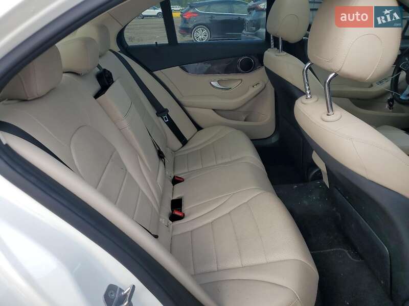 Седан Mercedes-Benz C-Class 2017 в Львове