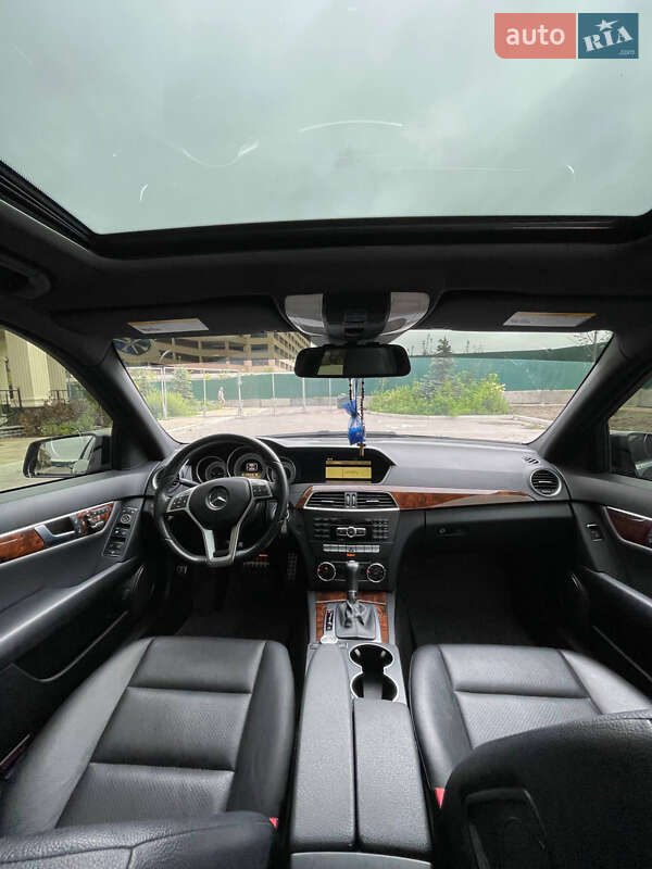 Седан Mercedes-Benz C-Class 2011 в Києві
