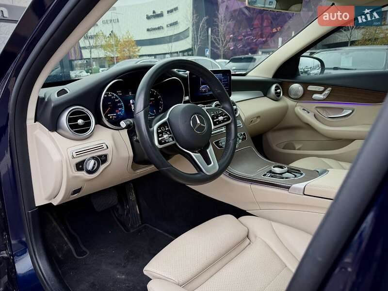 Седан Mercedes-Benz C-Class 2018 в Києві