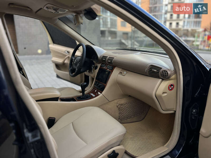 Седан Mercedes-Benz C-Class 2001 в Івано-Франківську фото 21 Седан Mercedes-Benz C-Class 2001 в Івано-Франківську