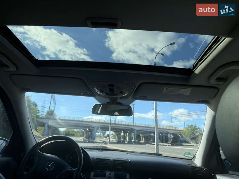 Седан Mercedes-Benz C-Class 2006 в Одессе