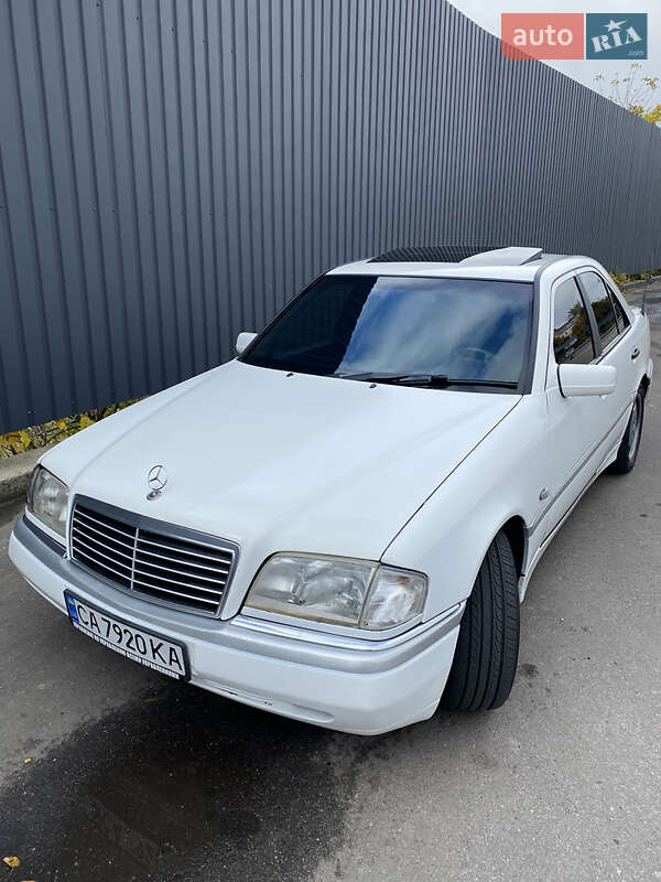 Седан Mercedes-Benz C-Class 1993 в Полтаві