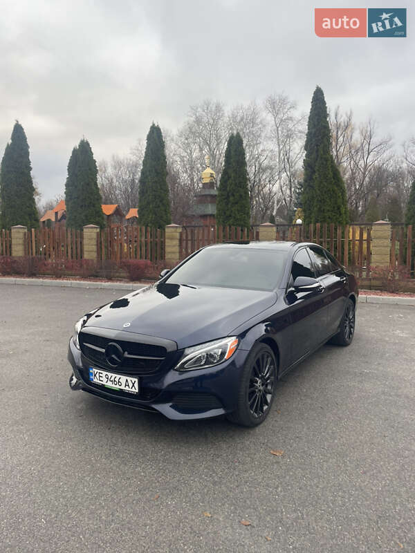 Седан Mercedes-Benz C-Class 2015 в Днепре
