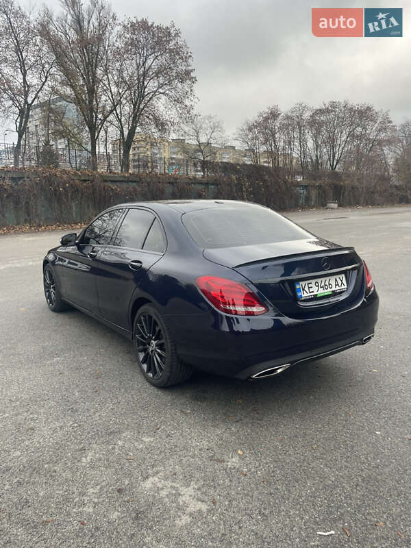Седан Mercedes-Benz C-Class 2015 в Днепре