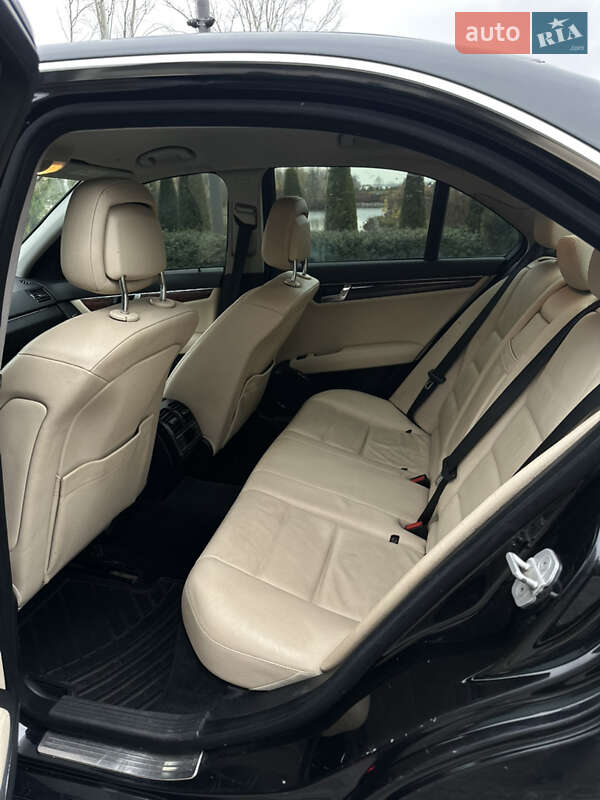 Седан Mercedes-Benz C-Class 2008 в Дніпрі фото 9 Седан Mercedes-Benz C-Class 2008 в Дніпрі