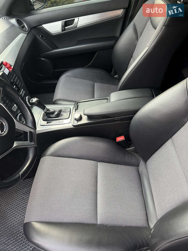 Седан Mercedes-Benz C-Class 2013 в Виннице фото 15 Седан Mercedes-Benz C-Class 2013 в Виннице