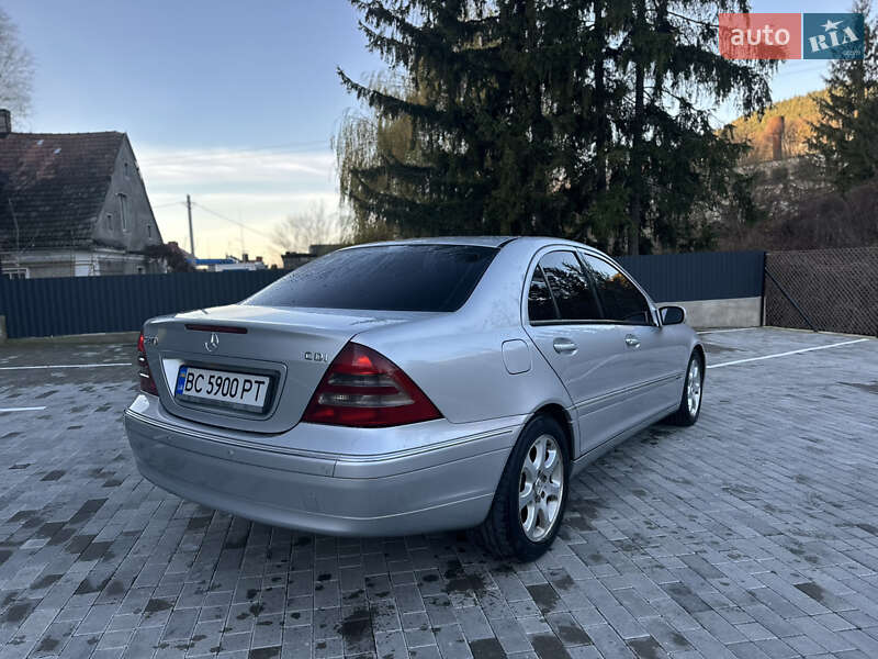 Седан Mercedes-Benz C-Class 2002 в Кременці