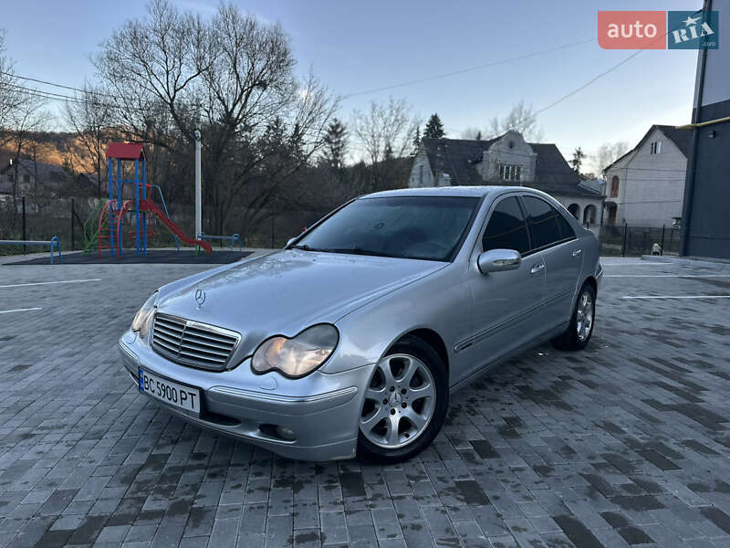 Седан Mercedes-Benz C-Class 2002 в Кременці