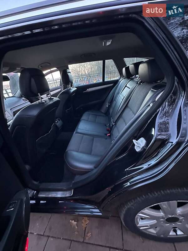 Універсал Mercedes-Benz C-Class 2009 в Тернополі фото 2 Універсал Mercedes-Benz C-Class 2009 в Тернополі