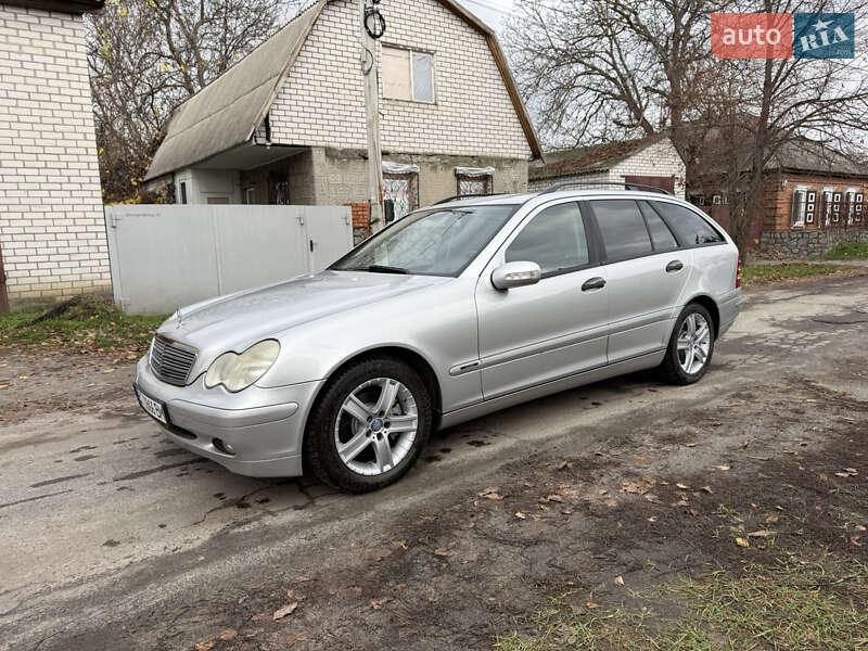 Універсал Mercedes-Benz C-Class 2003 в Кременчуці фото 3 Універсал Mercedes-Benz C-Class 2003 в Кременчуці
