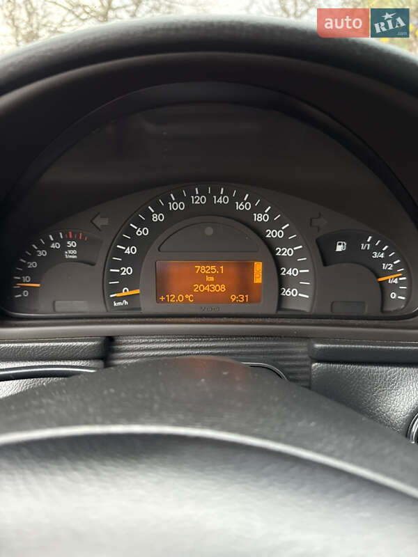 Універсал Mercedes-Benz C-Class 2003 в Кременчуці фото 46 Універсал Mercedes-Benz C-Class 2003 в Кременчуці