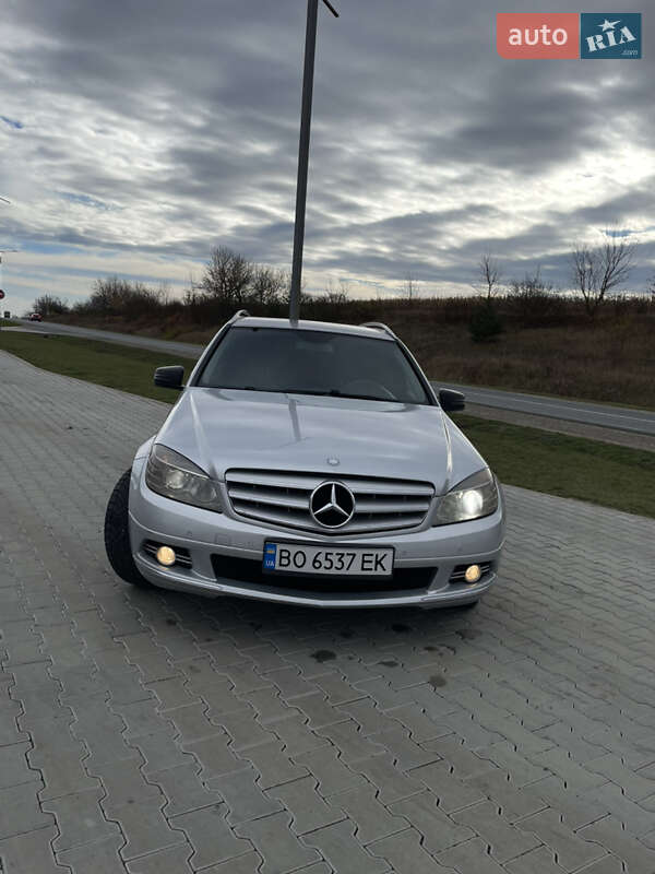 Універсал Mercedes-Benz C-Class 2008 в Волочиську фото 3 Універсал Mercedes-Benz C-Class 2008 в Волочиську