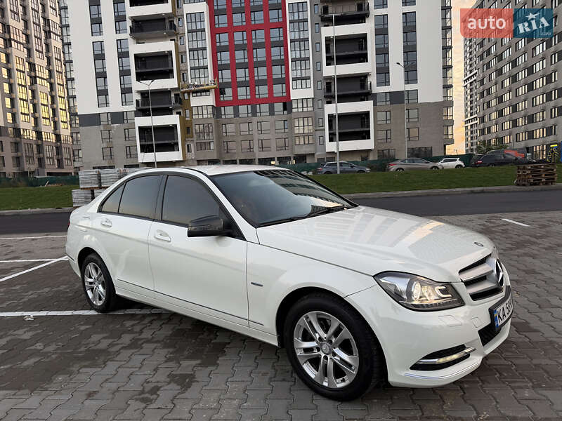 Mercedes-Benz C-Class 2012 Mercedes-Benz C-Class 2012