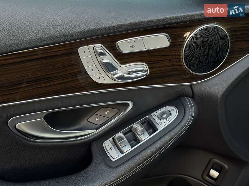 Седан Mercedes-Benz C-Class 2018 в Києві фото 20 Седан Mercedes-Benz C-Class 2018 в Києві