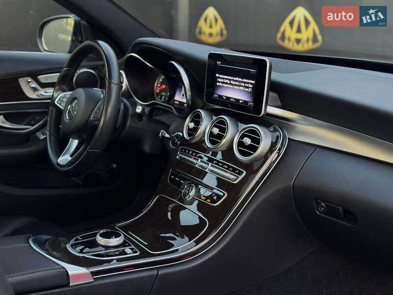 Седан Mercedes-Benz C-Class 2018 в Києві фото 16 Седан Mercedes-Benz C-Class 2018 в Києві